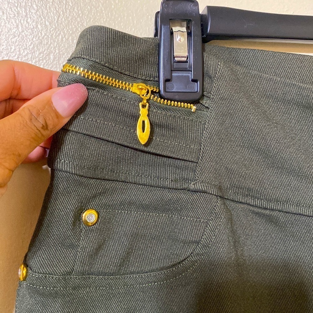 THRILL shorts - Picture 4 of 7